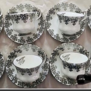 6 vintage teacups